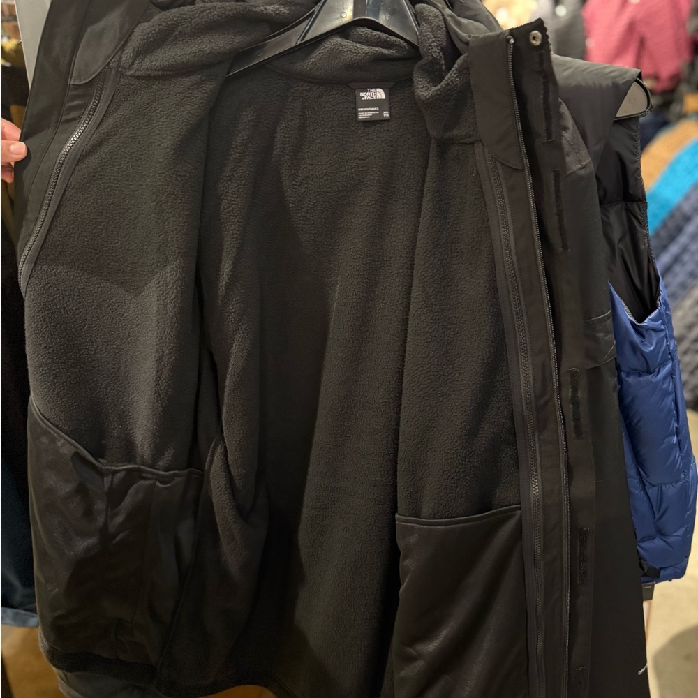 The North Face Toro Peak 3 in 1 Triclimate Black Jacket NWT winter most needed - Picture 8 of 8